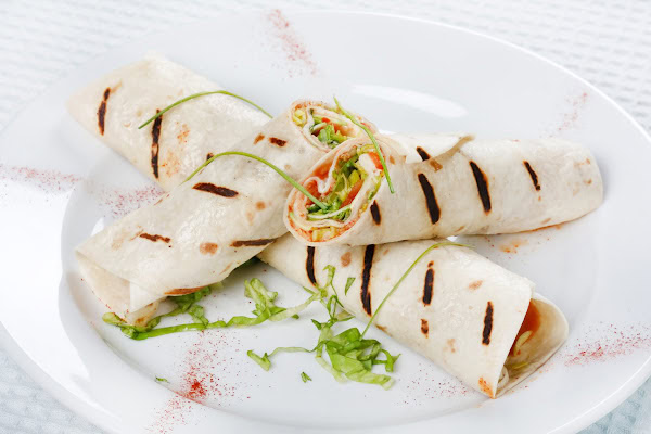 Summer chicken ceasar wrap with wine pairing