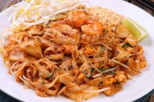 pad thai street food wine pairing