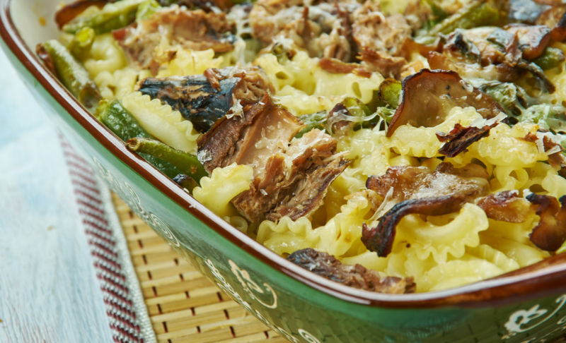 Green bean casserole and wine pairing