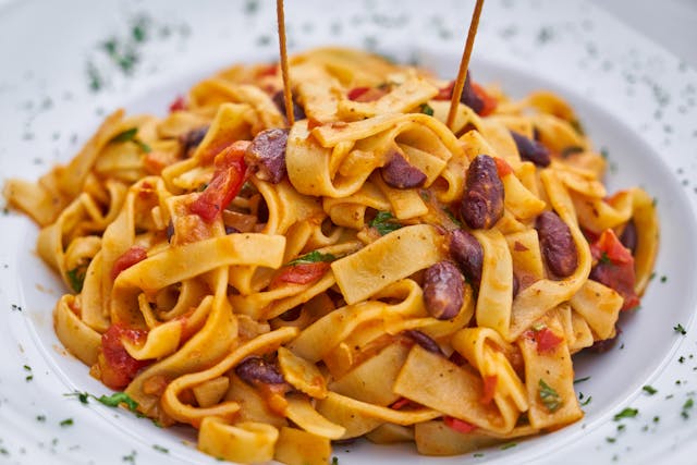 pasta sauce and wine pairing.